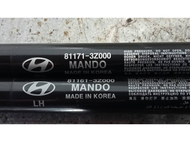 Recambio de amortiguadores capo para hyundai i40 1.7 crdi cat referencia OEM IAM 811613Z000 8111713Z000 