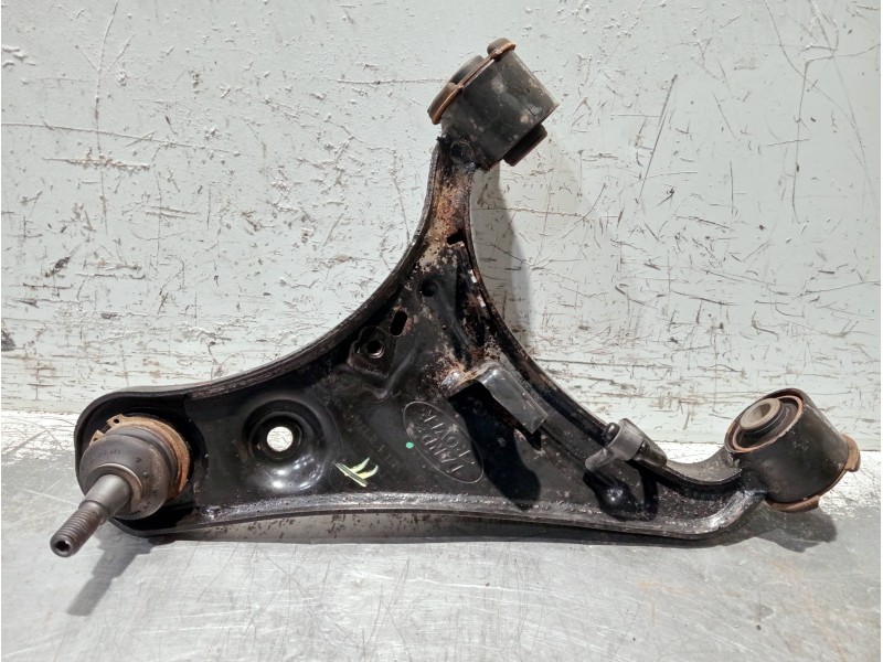 Recambio de brazo suspension superior delantero derecho para land rover discovery v6 td s referencia OEM IAM   