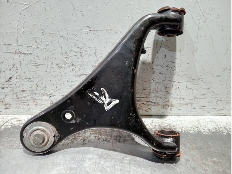 Recambio de brazo suspension superior delantero derecho para land rover discovery v6 td s referencia OEM IAM   