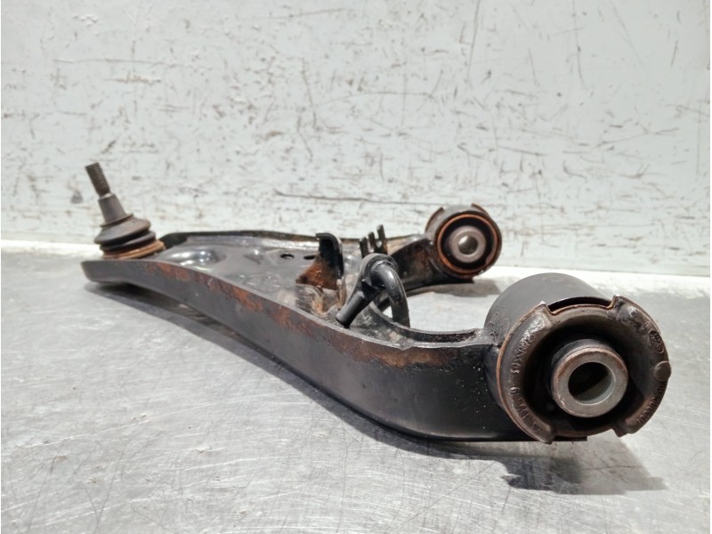 Recambio de brazo suspension superior delantero derecho para land rover discovery v6 td s referencia OEM IAM   