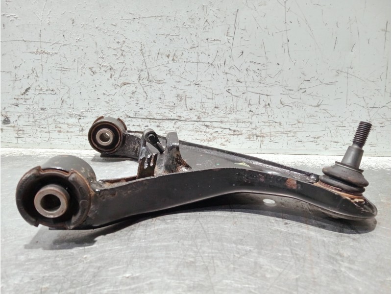 Recambio de brazo suspension superior delantero derecho para land rover discovery v6 td s referencia OEM IAM   