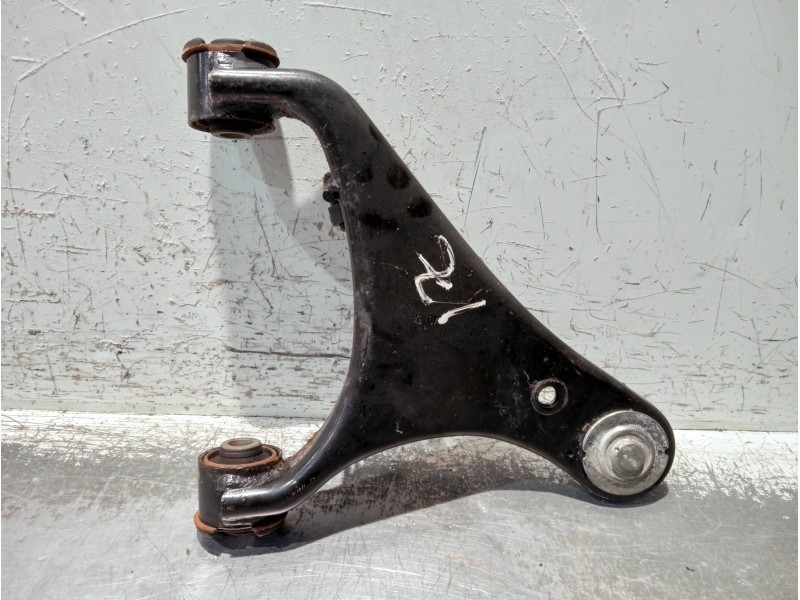 Recambio de brazo suspension superior delantero izquierdo para land rover discovery v6 td s referencia OEM IAM   