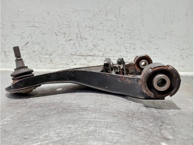 Recambio de brazo suspension superior delantero izquierdo para land rover discovery v6 td s referencia OEM IAM   
