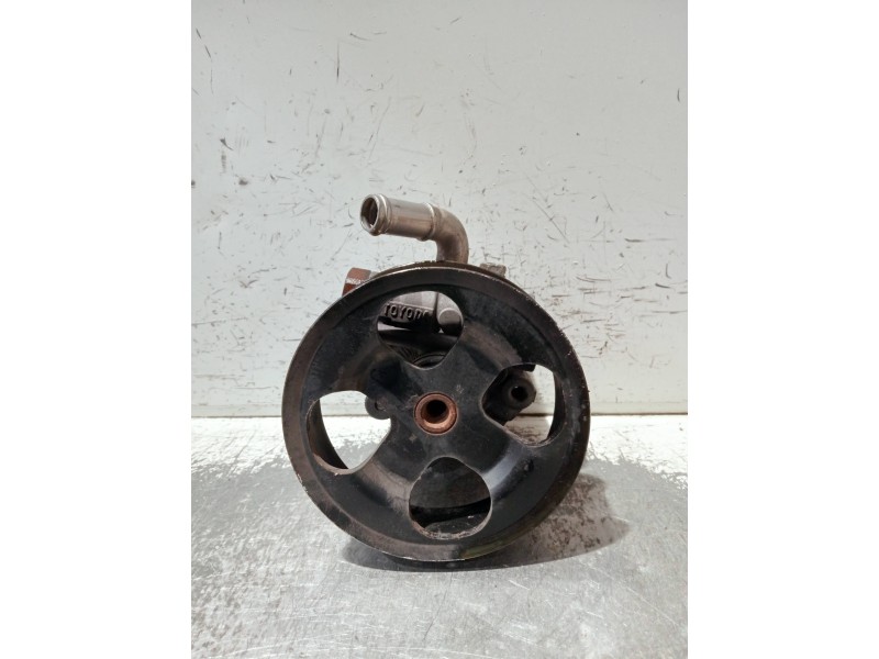 Recambio de bomba direccion para land rover discovery v6 td s referencia OEM IAM QVB500400  