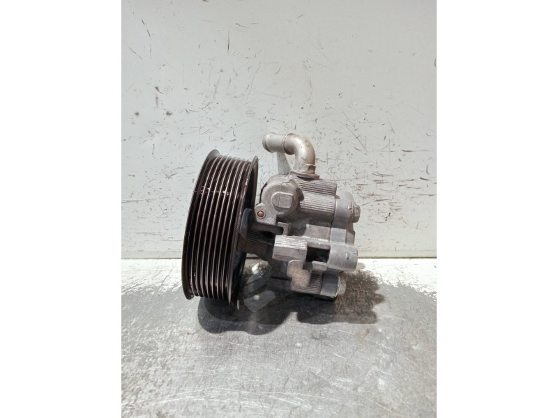 Recambio de bomba direccion para land rover discovery v6 td s referencia OEM IAM QVB500400  