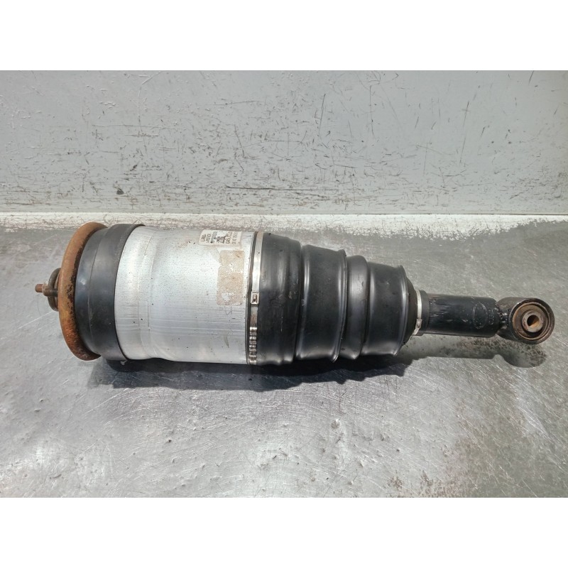 Recambio de amortiguador trasero izquierdo para land rover discovery v6 td s referencia OEM IAM 22214642 3497422 RPD000308