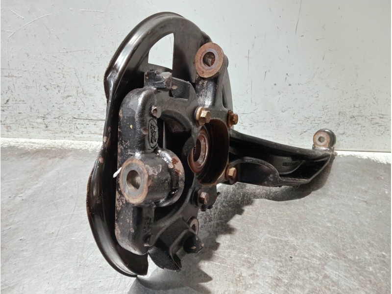 Recambio de mangueta delantera derecha para land rover discovery v6 td s referencia OEM IAM RUB000224RH  