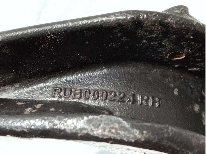 Recambio de mangueta delantera derecha para land rover discovery v6 td s referencia OEM IAM RUB000224RH  