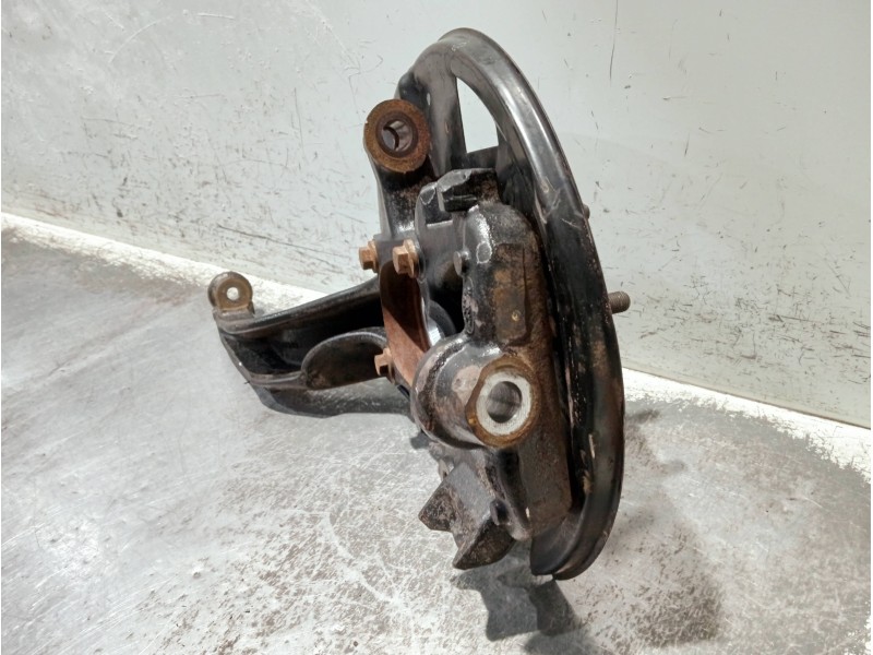 Recambio de mangueta delantera izquierda para land rover discovery v6 td s referencia OEM IAM RUB000234LH  