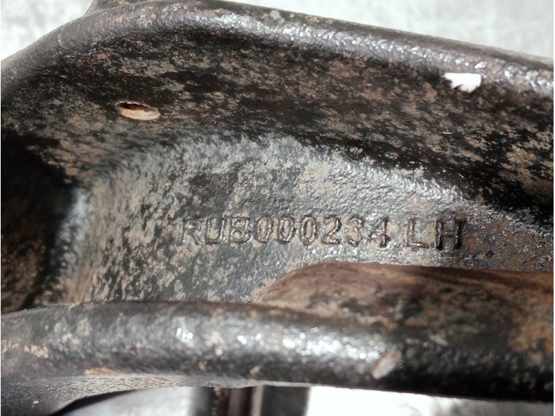 Recambio de mangueta delantera izquierda para land rover discovery v6 td s referencia OEM IAM RUB000234LH  