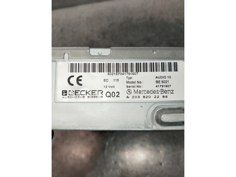 Recambio de sistema audio / radio cd para mercedes clase c (w203) berlina referencia OEM IAM A2038202286 41791607 