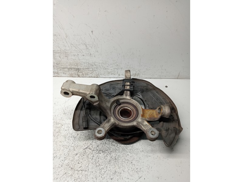 Recambio de mangueta delantera derecha para mercedes clase b (w246) b 180 cdi be (246.200) referencia OEM IAM   