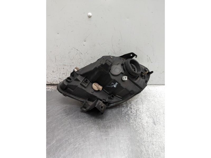 Recambio de faro derecho para renault kangoo (f/kc0) referencia OEM IAM 8200150617  