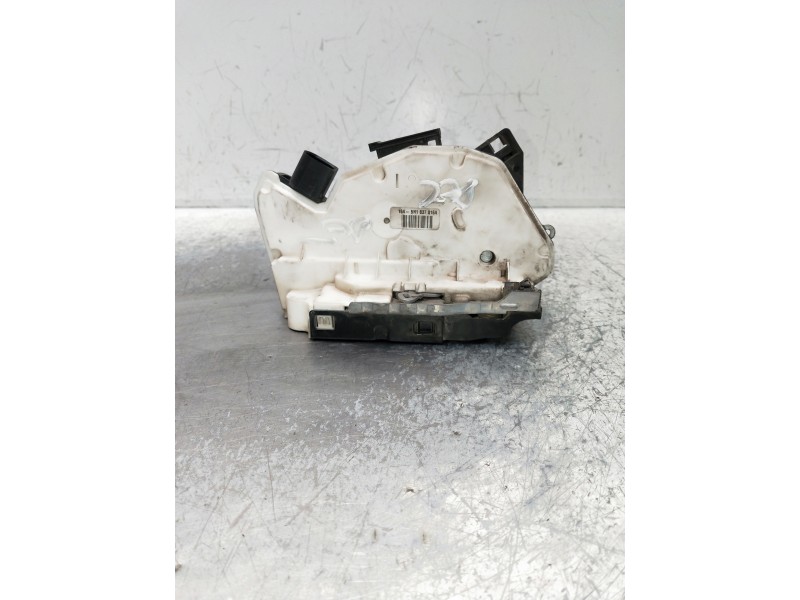 Recambio de motor cierre centralizado delantero derecho para seat ibiza (6j5) referencia OEM IAM 5N1837016A  5P