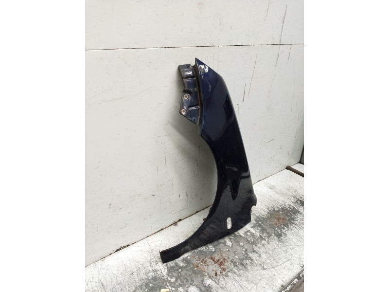 Recambio de aleta delantera izquierda para volkswagen polo (9n1) referencia OEM IAM   