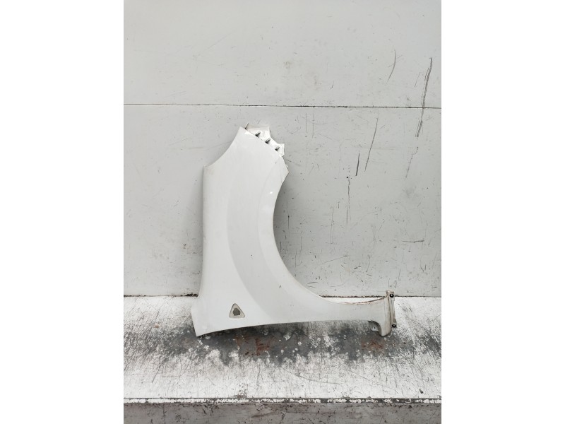 Recambio de aleta delantera derecha para renault kangoo (f/kc0) referencia OEM IAM   