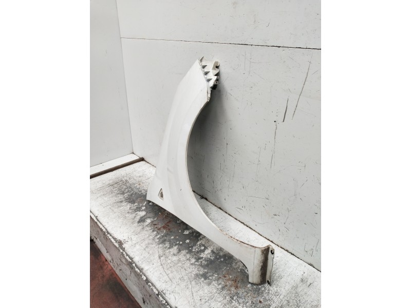 Recambio de aleta delantera derecha para renault kangoo (f/kc0) referencia OEM IAM   