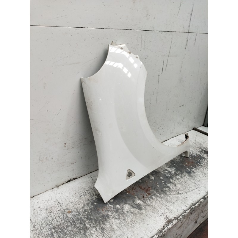 Recambio de aleta delantera derecha para renault kangoo (f/kc0) referencia OEM IAM   
