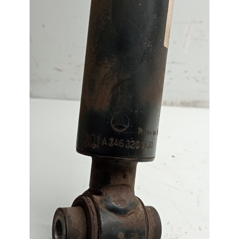 Recambio de amortiguador trasero derecho para mercedes clase b (w246) b 180 cdi be (246.200) referencia OEM IAM A2463201931  
