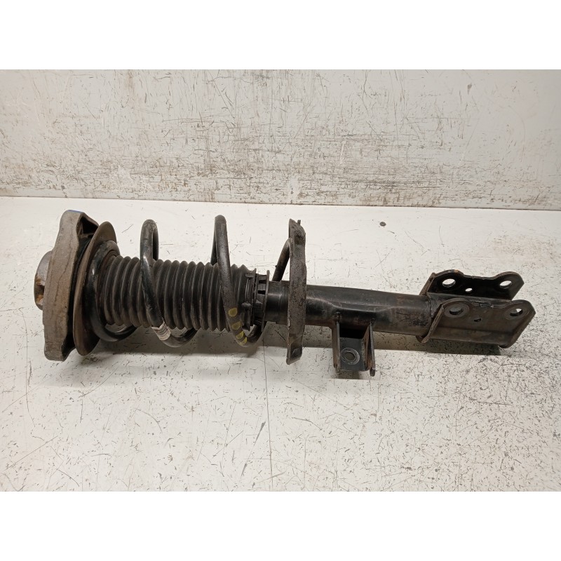 Recambio de amortiguador delantero izquierdo para mercedes clase b (w246) b 180 cdi be (246.200) referencia OEM IAM A2463207913 