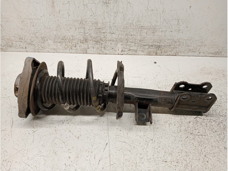 Recambio de amortiguador delantero izquierdo para mercedes clase b (w246) b 180 cdi be (246.200) referencia OEM IAM A2463207913 