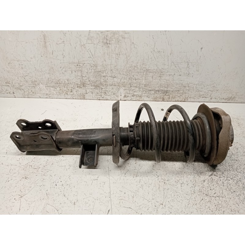 Recambio de amortiguador delantero derecho para mercedes clase b (w246) b 180 cdi be (246.200) referencia OEM IAM A2463208013  
