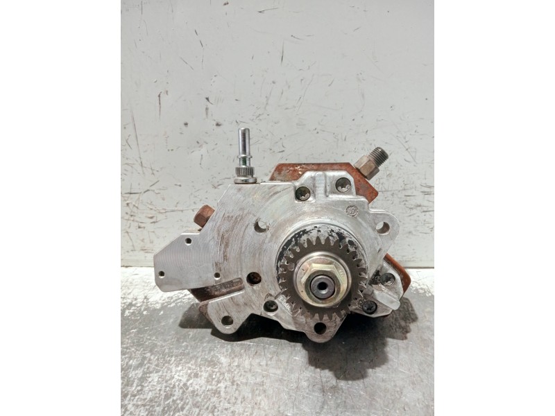 Recambio de bomba inyeccion para renault laguna ii (bg0) referencia OEM IAM 8200385478 8200680077 0445010099 / BOSCH