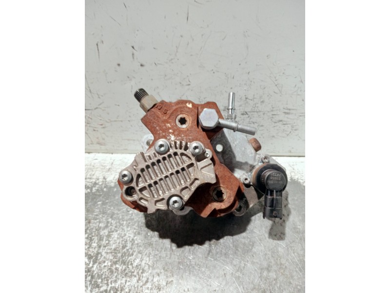 Recambio de bomba inyeccion para renault laguna ii (bg0) referencia OEM IAM 8200385478 8200680077 0445010099 / BOSCH