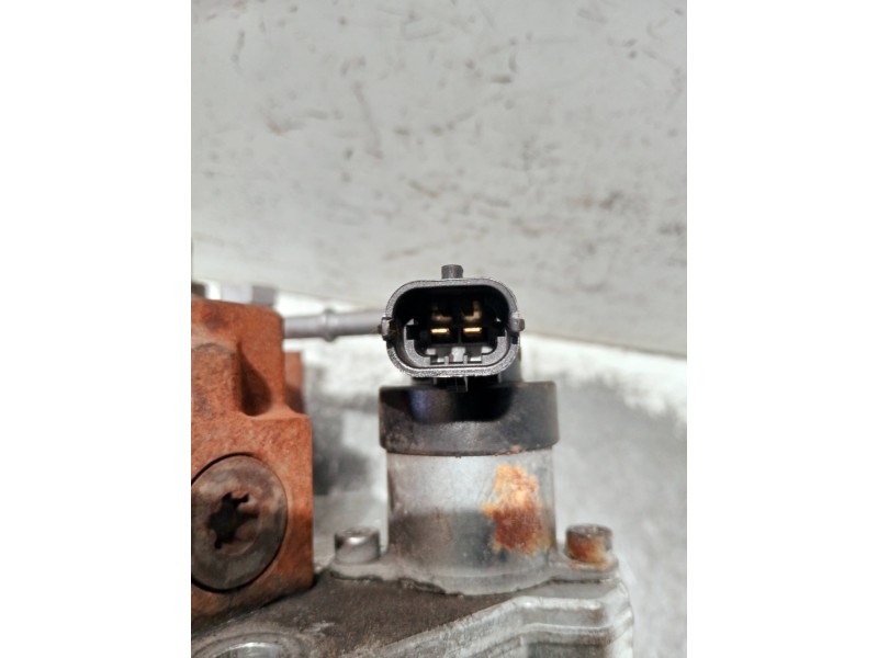 Recambio de bomba inyeccion para renault laguna ii (bg0) referencia OEM IAM 8200385478 8200680077 0445010099 / BOSCH