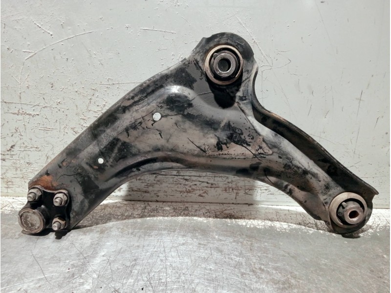 Recambio de brazo suspension inferior delantero derecho para renault laguna ii (bg0) referencia OEM IAM   