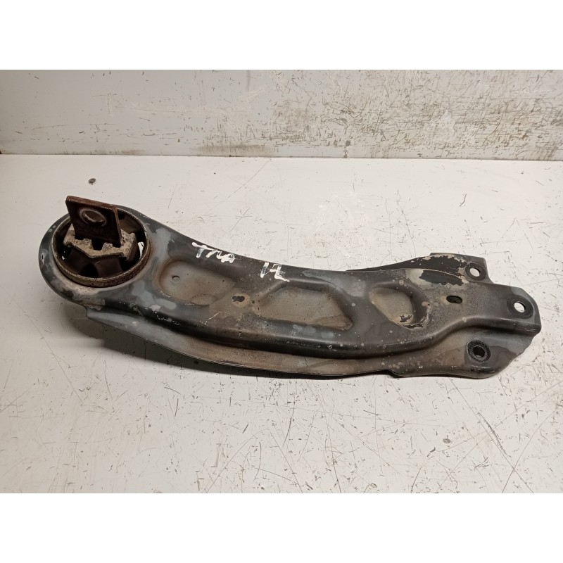 Recambio de brazo suspension superior trasero izquierdo para mercedes clase b (w246) b 180 cdi be (246.200) referencia OEM IAM A