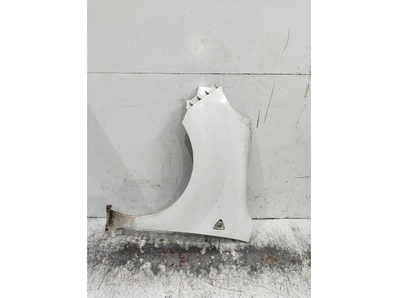 Recambio de aleta delantera izquierda para renault kangoo (f/kc0) referencia OEM IAM   
