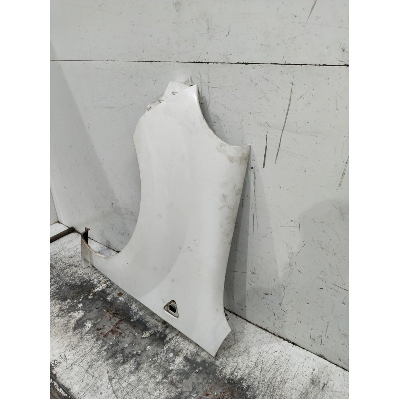 Recambio de aleta delantera izquierda para renault kangoo (f/kc0) referencia OEM IAM   