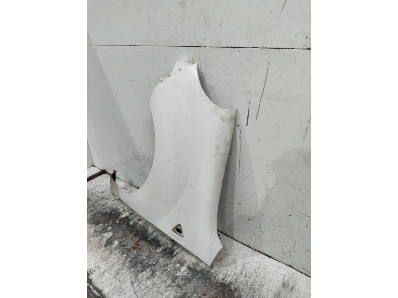 Recambio de aleta delantera izquierda para renault kangoo (f/kc0) referencia OEM IAM   