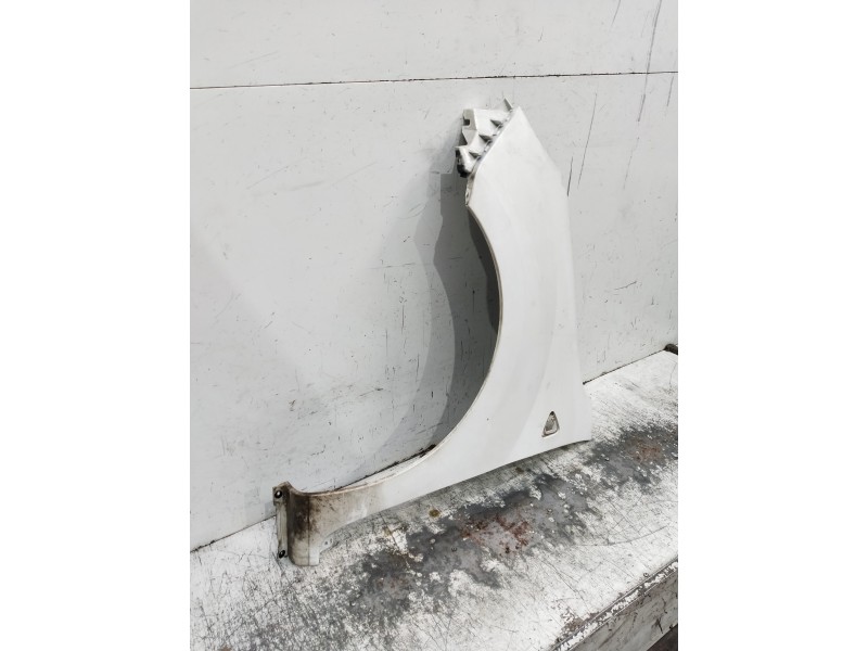 Recambio de aleta delantera izquierda para renault kangoo (f/kc0) referencia OEM IAM   