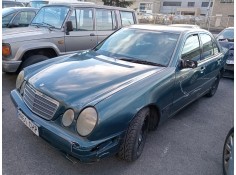 mercedes clase e (w210) berlina del año 2000