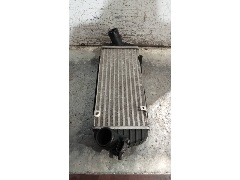 Recambio de intercooler para hyundai i40 1.7 crdi cat referencia OEM IAM 282702A800  