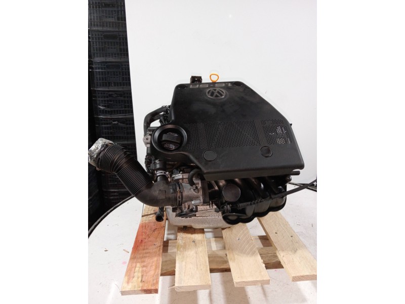 Recambio de motor completo para volkswagen golf iv berlina (1j1) referencia OEM IAM AKL 083825 