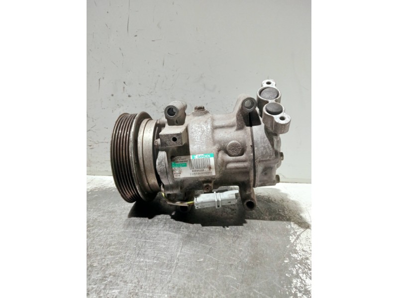 Recambio de compresor aire acondicionado para renault kangoo (f/kc0) referencia OEM IAM 8200953359  