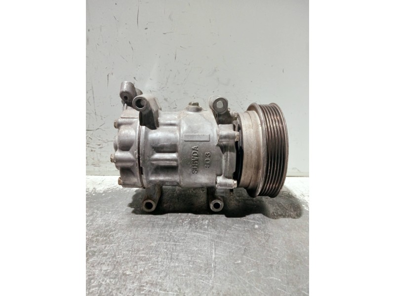 Recambio de compresor aire acondicionado para renault kangoo (f/kc0) referencia OEM IAM 8200953359  