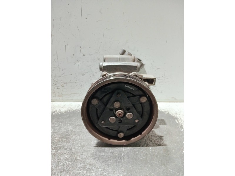 Recambio de compresor aire acondicionado para renault kangoo (f/kc0) referencia OEM IAM 8200953359  