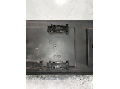 Recambio de caja reles / fusibles para land rover discovery v6 td s referencia OEM IAM 519051304 YQE500250  2