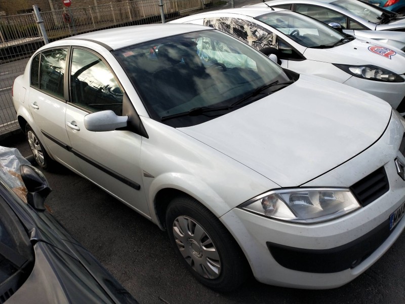 renault megane ii classic berlina del año 2004