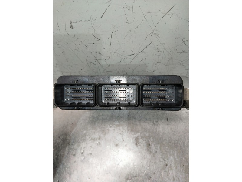Recambio de centralita motor uce para land rover discovery v6 td s referencia OEM IAM 5WS40061FT NNN500560 