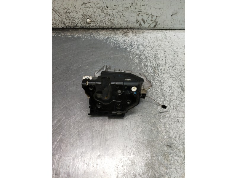 Recambio de motor cierre centralizado delantero derecho para seat leon (1p1) referencia OEM IAM 1P1837016  5P