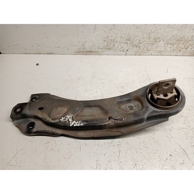 Recambio de brazo suspension superior trasero derecho para mercedes clase b (w246) b 180 cdi be (246.200) referencia OEM IAM A24