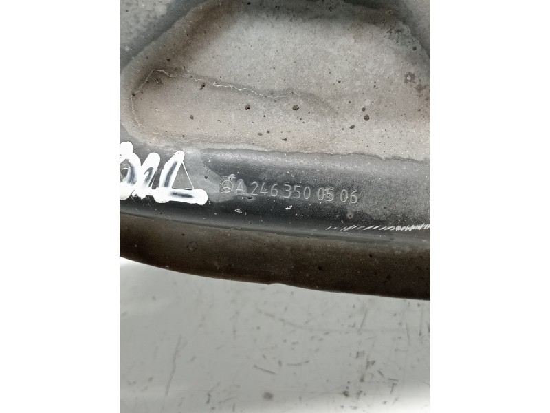 Recambio de brazo suspension superior trasero derecho para mercedes clase b (w246) b 180 cdi be (246.200) referencia OEM IAM A24
