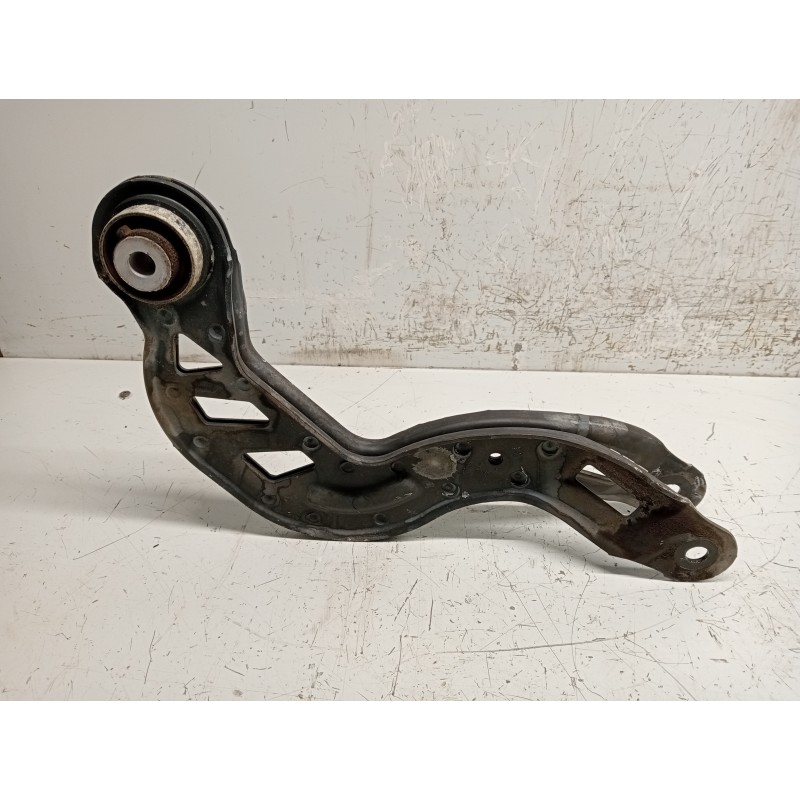 Recambio de brazo suspension superior trasero izquierdo para mercedes clase b (w246) b 180 cdi be (246.200) referencia OEM IAM A