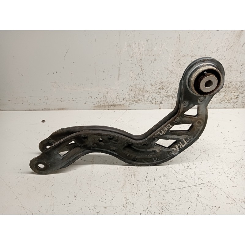Recambio de brazo suspension superior trasero derecho para mercedes clase b (w246) b 180 cdi be (246.200) referencia OEM IAM A24
