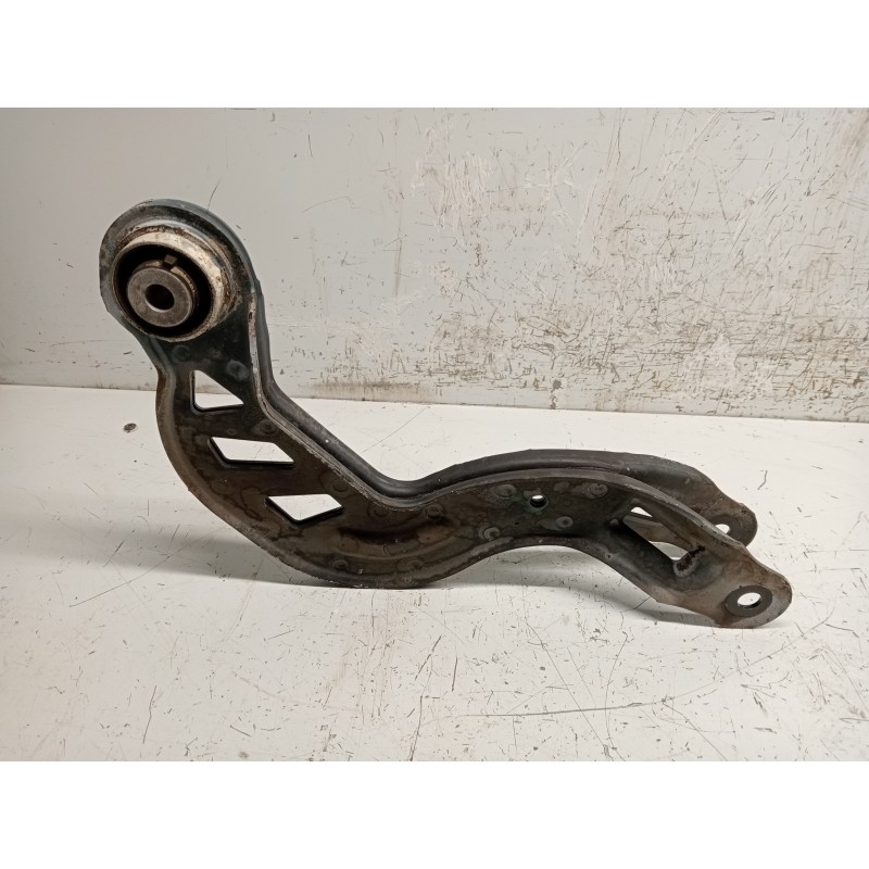 Recambio de brazo suspension superior trasero derecho para mercedes clase b (w246) b 180 cdi be (246.200) referencia OEM IAM A24